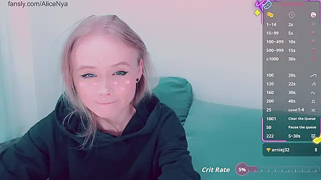 Snapshot of AliceNya_cute chatting on 11-23-25, 03:39 AliceNya cute online show from 11-23-25, 03:39