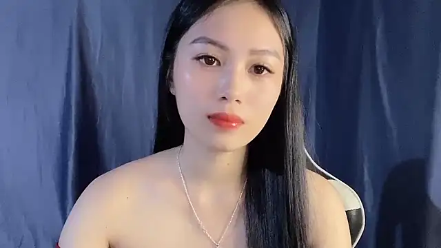 Snapshot of Lyly4757 chatting on 09-17-25, 09:05 Lyly4757 online show from 09-17-25, 09:05