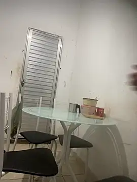 Snapshot of Milenvs chatting on 03-03-26, 09:31 Milenvs online show from 03-03-26, 09:31