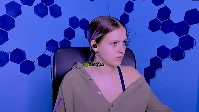 kaela spell  online show from 03-26-26, 09:59