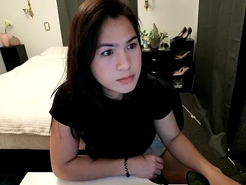 ZoeyJohnson online show from 09-24-25, 08:06