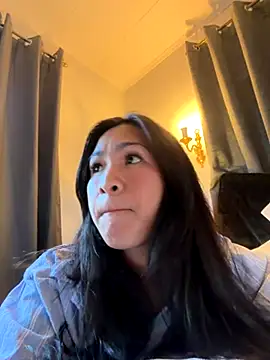 ZoeyJohnson online show from 11-16-25, 06:30