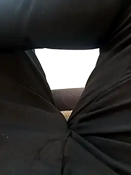 Snapshot of karandeep_Bhagat chatting on 10-02-25, 02:51 karandeep Bhagat online show from 10-02-25, 02:51