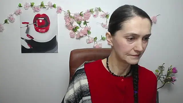 Snapshot of TayaFinch chatting on 11-28-25, 01:25 TayaFinch online show from 11-28-25, 01:25