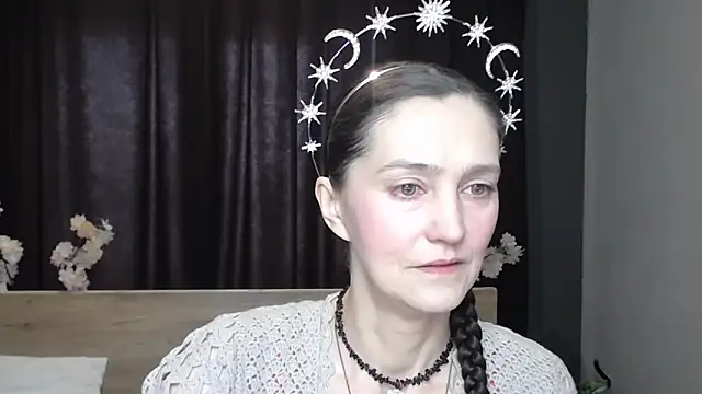 Snapshot of TayaFinch chatting on 04-19-26, 11:20 TayaFinch online show from 04-19-26, 11:20