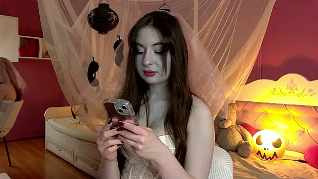 LilithLane online show from 10-30-25, 03:35