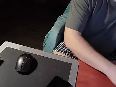 Snapshot of insomnia_llko1998 chatting on 10-25-25, 01:02 insomnia llko1998 online show from 10-25-25, 01:02