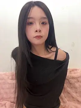 qiqi x online show from 12-02-25, 02:12