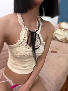 qiqi x online show from 03-12-26, 02:34