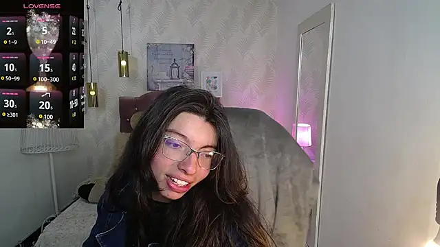 alllyson  online show from 11-06-25, 07:59