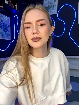 MilaMoone online show from 10-20-25, 11:10