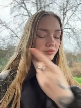 MilaMoone online show from 04-03-26, 12:36