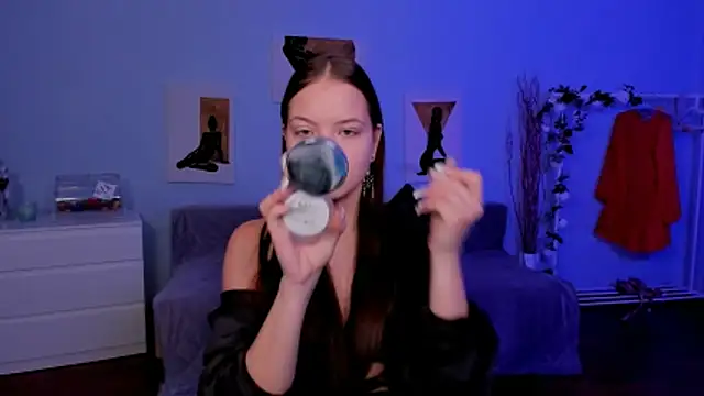 Snapshot of BetsyKiss chatting on 11-12-25, 05:30 BetsyKiss online show from 11-12-25, 05:30