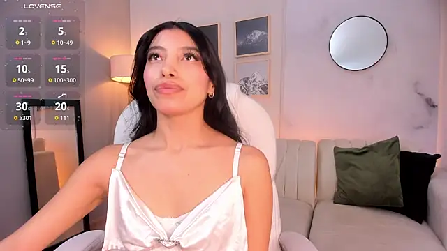 Tiffany Low online show from 02-06-26, 01:14