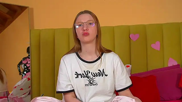 BeatriceBinoche online show from 02-17-26, 06:32