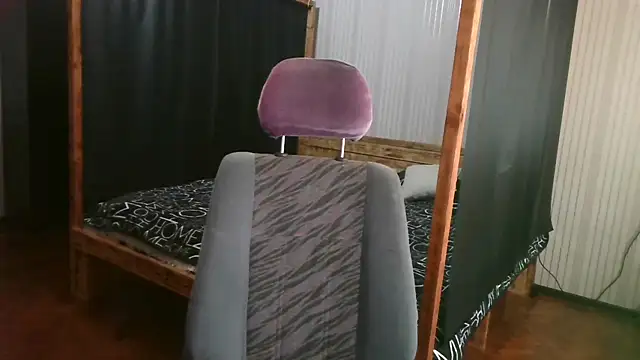 Snapshot of EthelsLover chatting on 06-23-26, 10:35 EthelsLover online show from 06-23-26, 10:35