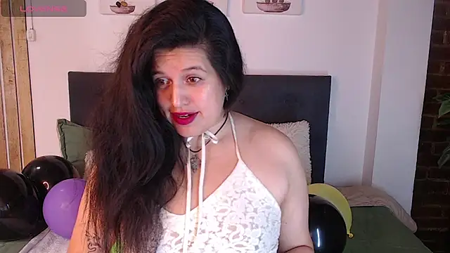 Andrea secret  online show from 11-21-25, 02:27