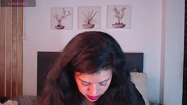 Andrea secret  online show from 11-24-25, 02:39