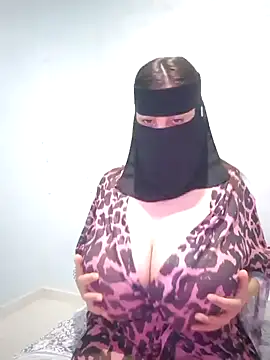 Snapshot of __arabica chatting on 09-27-25, 05:07   arabica online show from 09-27-25, 05:07