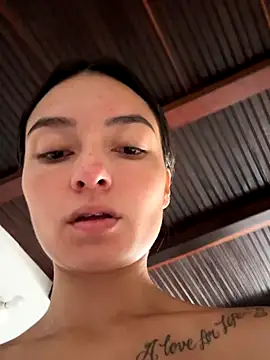 MiaKane99 online show from 10-22-25, 12:05