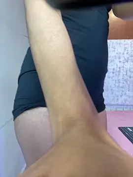 Snapshot of Ambersfoxx chatting on 10-18-25, 11:44 Ambersfoxx online show from 10-18-25, 11:44