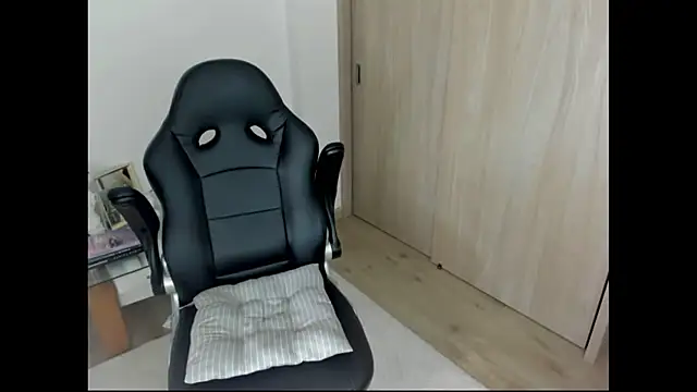 Biscuit oliva online show from 09-26-25, 04:27