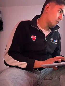 tomy hot20 online show from 09-22-25, 10:12