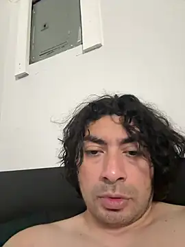 Snapshot of fifthbase007 chatting on 06-02-26, 02:46 fifthbase007 online show from 06-02-26, 02:46