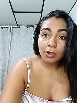 Snapshot of Nicol_J chatting on 09-18-25, 02:57 Nicol J online show from 09-18-25, 02:57