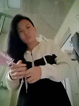 wen78759 online show from 10-24-25, 02:52