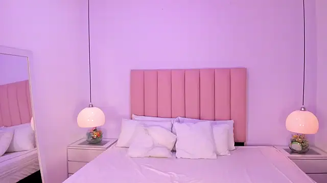 Snapshot of Amy_Ferreira chatting on 11-02-25, 03:09 Amy Ferreira online show from 11-02-25, 03:09