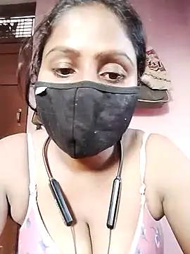 Snapshot of Jasmine_Januja chatting on 09-23-25, 11:35 Jasmine Januja online show from 09-23-25, 11:35