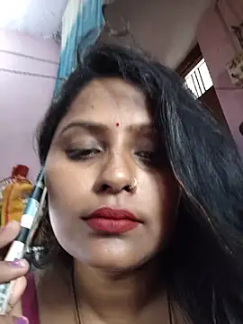 Jasmine Januja online show from 06-19-26, 01:21
