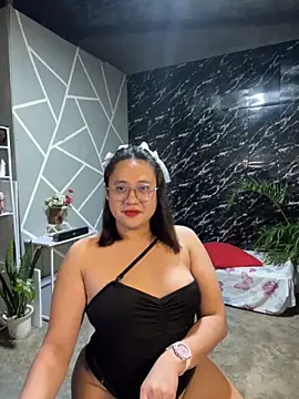 Snapshot of 1aquaticangel69 chatting on 10-31-25, 03:02 1aquaticangel69 online show from 10-31-25, 03:02