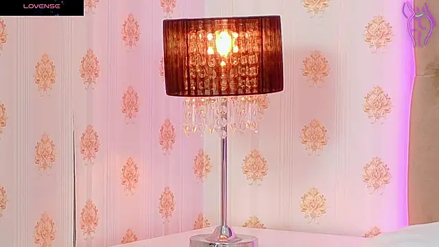 CoraVex online show from 10-14-25, 04:24