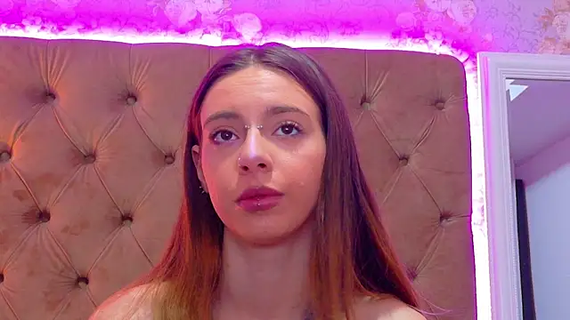 CoraVex online show from 04-25-26, 04:04