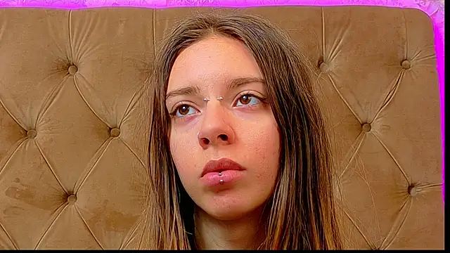 Snapshot of CoraVex chatting on 05-24-26, 03:44 CoraVex online show from 05-24-26, 03:44