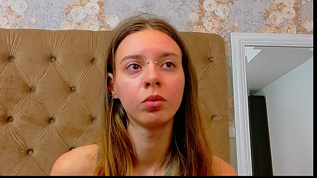 Snapshot of CoraVex chatting on 05-28-26, 03:59 CoraVex online show from 05-28-26, 03:59