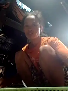Snapshot of donna-bae chatting on 10-18-25, 11:16 donna-bae online show from 10-18-25, 11:16