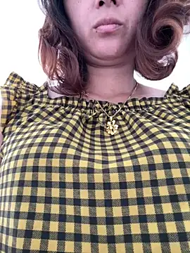 Snapshot of Poppy-y chatting on 10-11-25, 06:34 Poppy-y online show from 10-11-25, 06:34