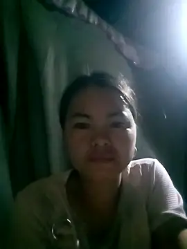 emly-xinh18 online show from 09-19-25, 01:45