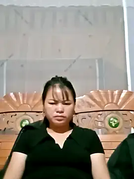 emly-xinh18 online show from 10-01-25, 12:55