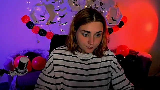 casey meow  online show from 10-27-25, 09:46