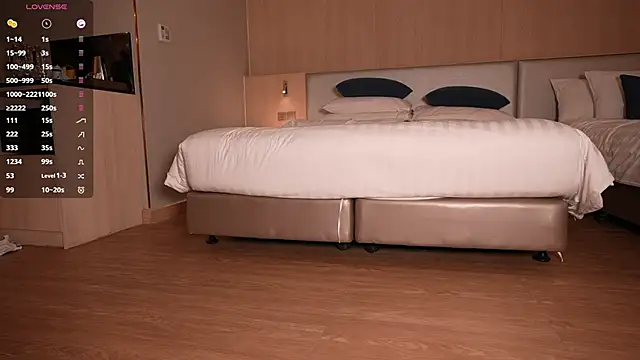 Monika  youthful online show from 02-11-26, 05:51