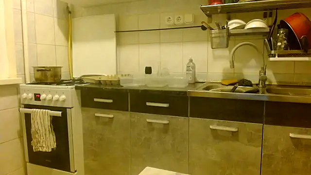 Snapshot of Squirtybaby0229 chatting on 11-29-25, 06:00 Squirtybaby0229 online show from 11-29-25, 06:00