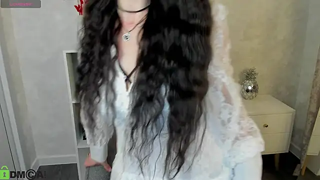 Stella Leon online show from 10-15-25, 01:06