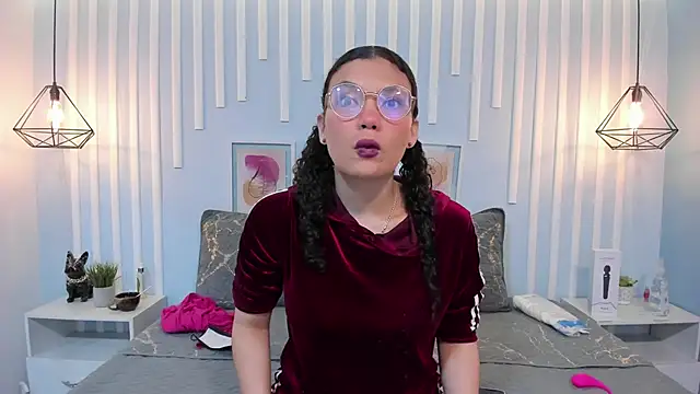 SweetStarr  online show from 10-22-25, 12:49