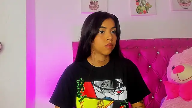 Snapshot of dahiiangomezz chatting on 02-13-26, 04:58 dahiiangomezz online show from 02-13-26, 04:58