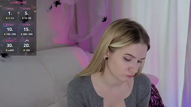 Ange Lus online show from 10-30-25, 11:11