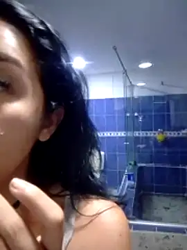 Snapshot of vixen_velvett1 chatting on 10-19-25, 10:49 vixen velvett1 online show from 10-19-25, 10:49